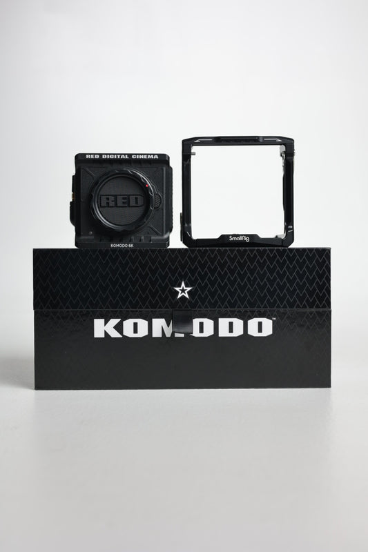 Red KOMODO6KSP/26185 Komodo 6K Starter Pack + Canon Drop-In Mount Adapter + Smallrig Camera Cage, Used