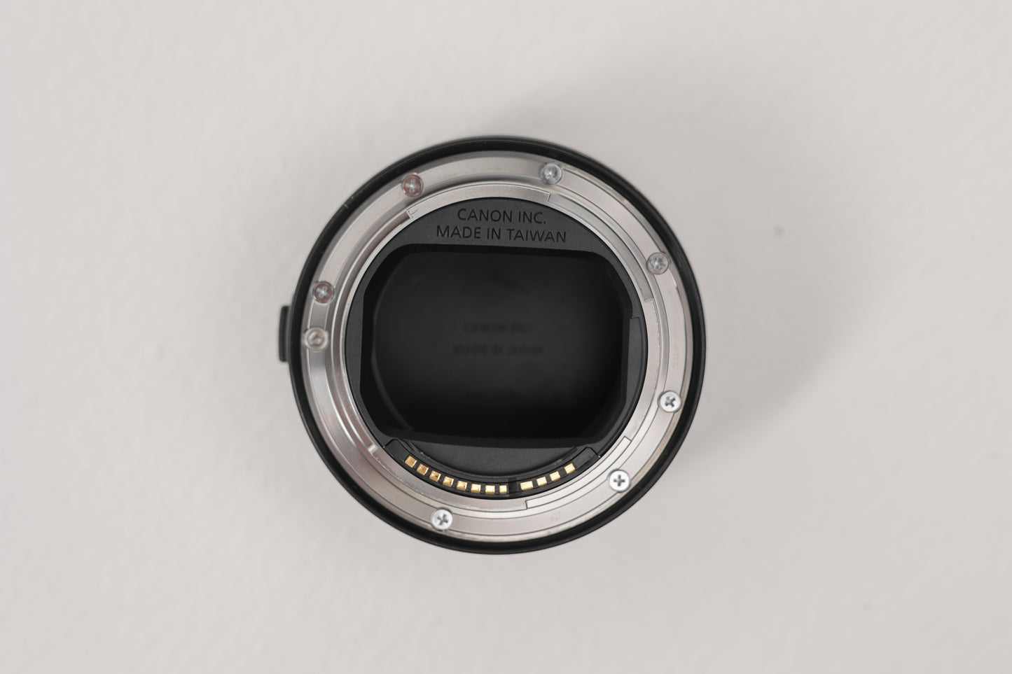 Canon EFEOSR/06760 RF Mount Adapter EF-EOS R, Used
