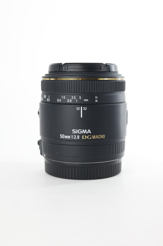 Sigma 50/2.8C/04946 50mm f/2.8 Macro EX F/Canon AF, Used