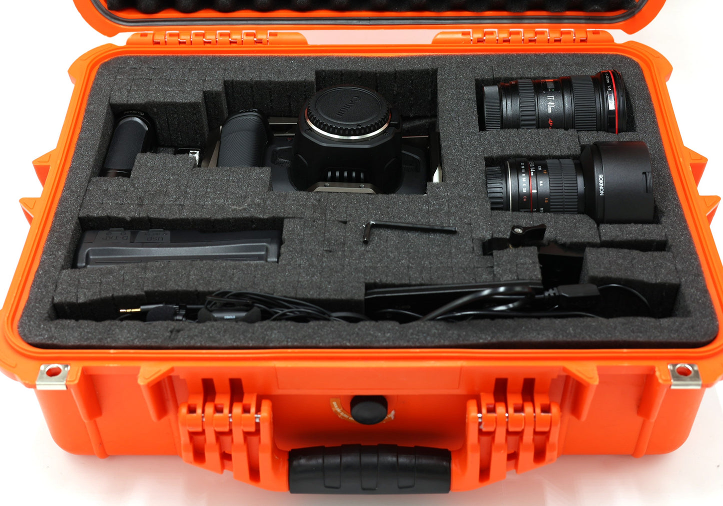 Blackmagic BMPCC6K/29973 Pocket Cinema 6K + Canon EF 17-40mm + Rokinon 14mm Lens + Apache 4800 Hard Case Bundle, Used