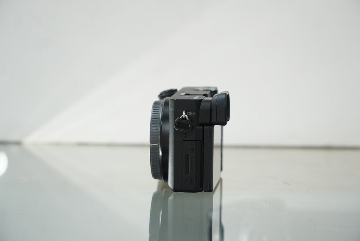 Sony a6400 Mirrorless Camera #3595477, Used