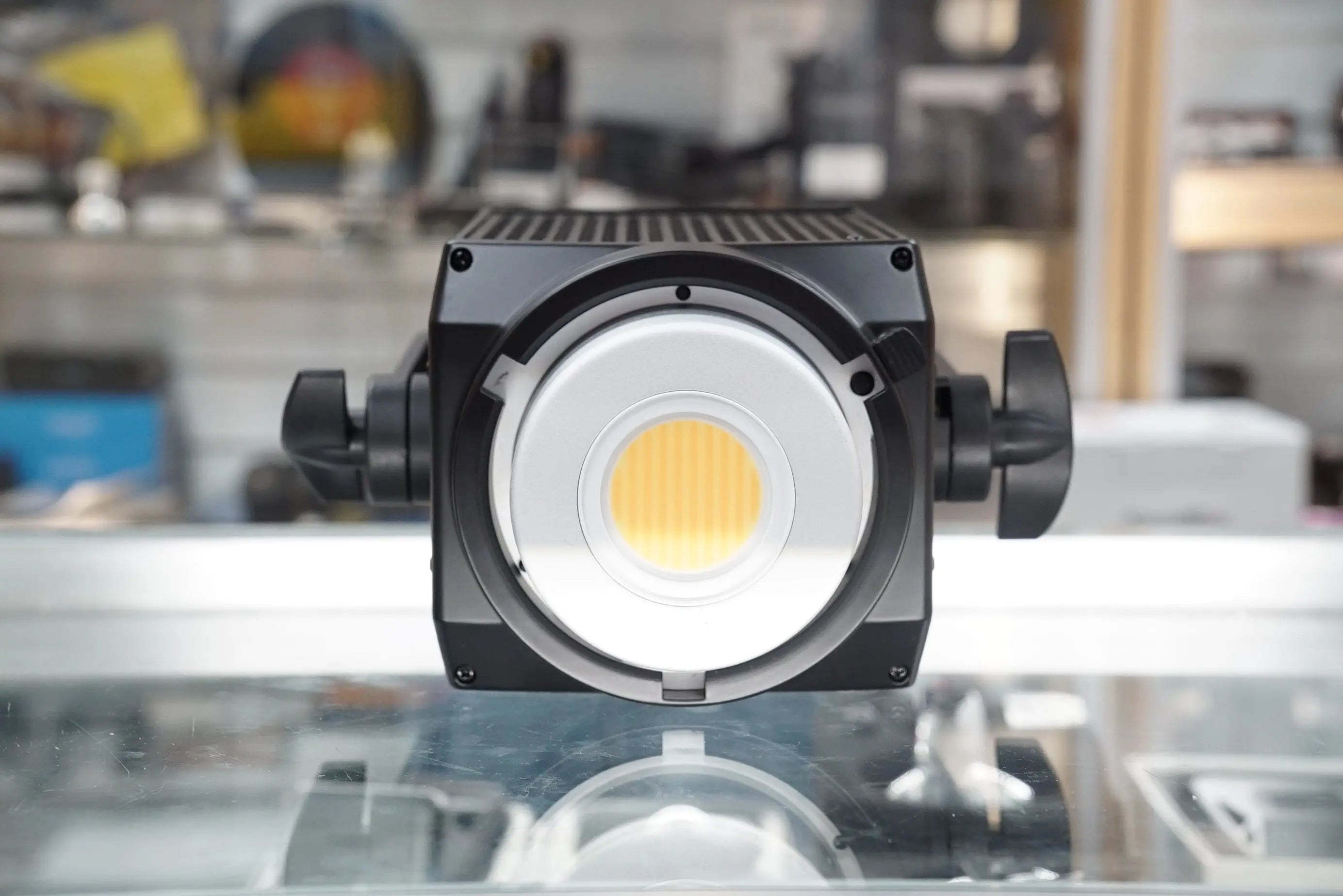 NANLITE FS300B-30064 FS-300B LED Bi-Color Spot Light, Used