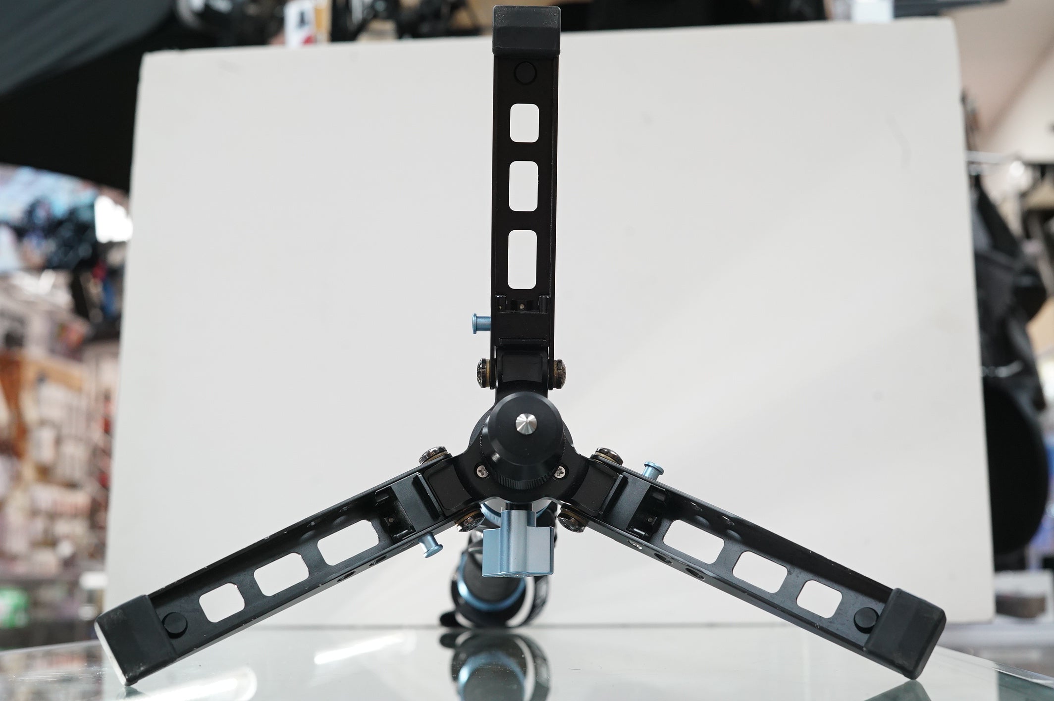 Sirui P-325FL 5-Section Carbon Fiber Monopod, #81780, Used