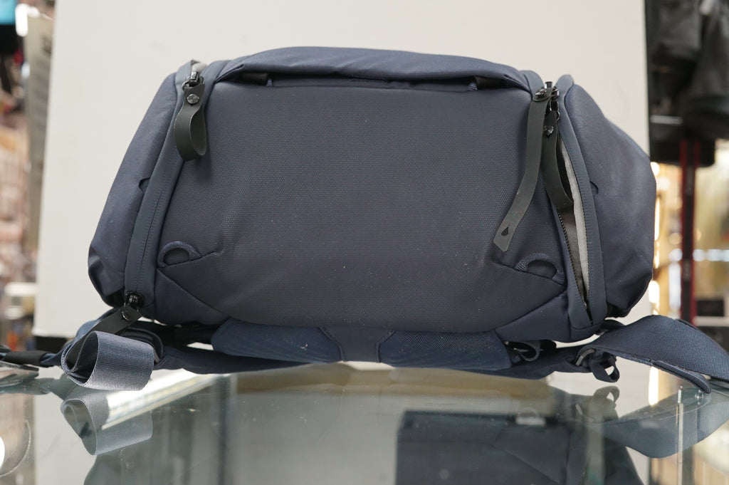 Peak Design Everyday Backpack (Midnight, 30L), Used