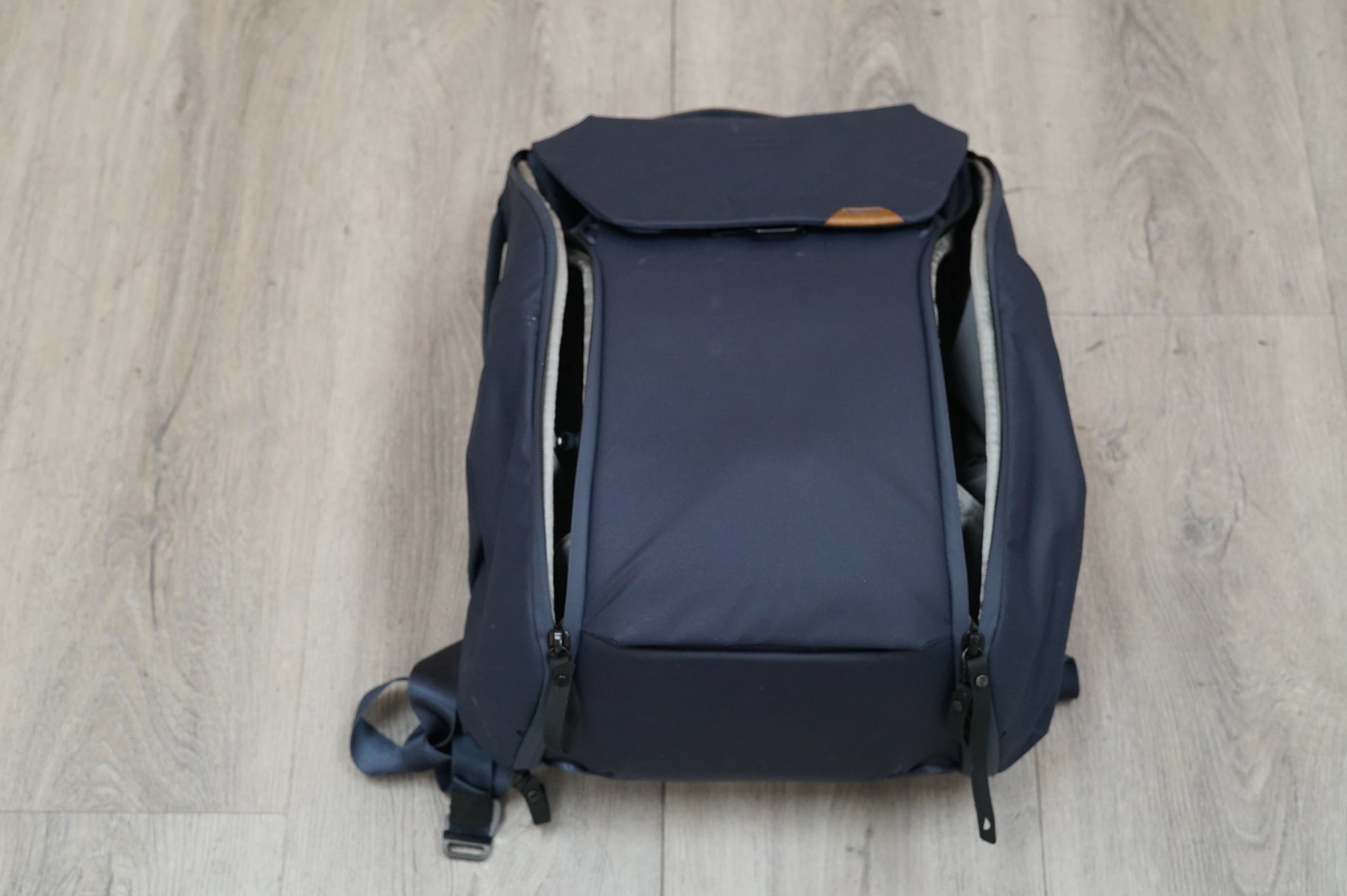 Peak Design Everyday Backpack (Midnight, 30L), Used