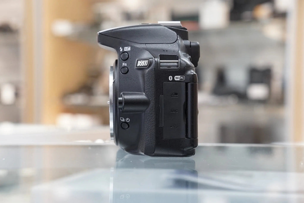 Nikon D5600 DSLR Camera Body w/2-Lens Kit (AF-P 18-55mm f/2.5-5.6 & 70-300mm f/4.5-6.3), Used