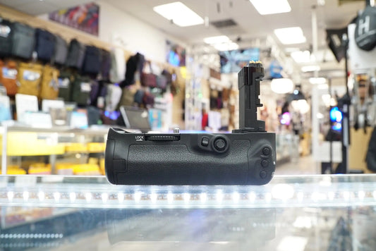 Canon BG-E20 Battery Grip for 5D Mark IV #04208, Used