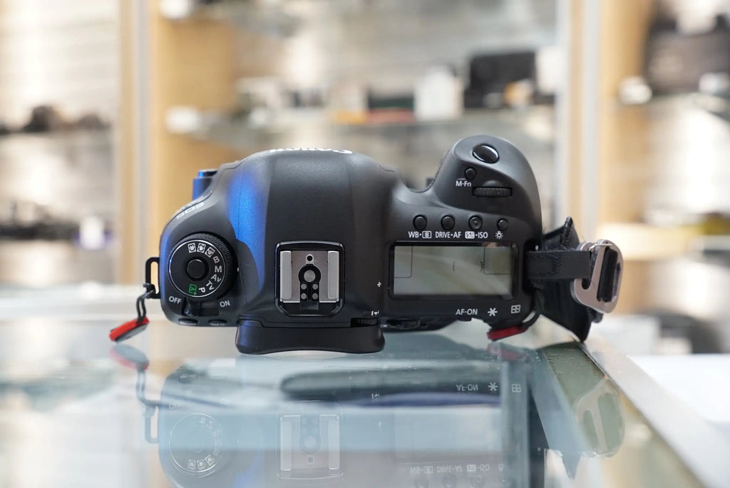 Canon EOS 5D Mark IV DSLR Camera Body (30.4MP) #04250, Used