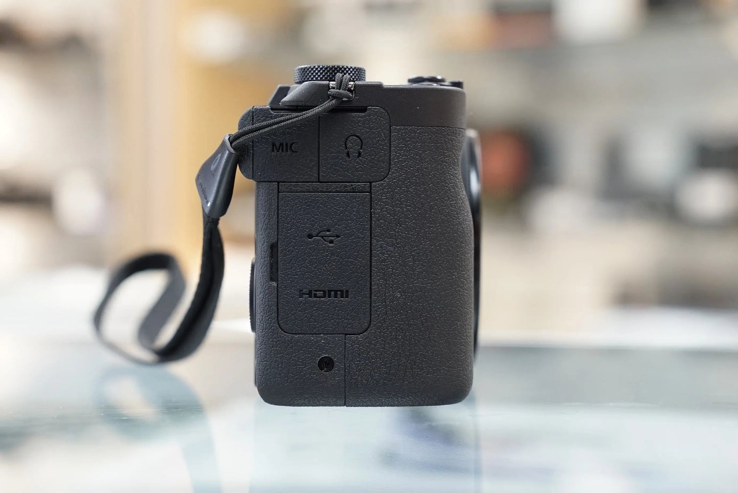Canon PowerShot V1 Digital Camera #05467, Used