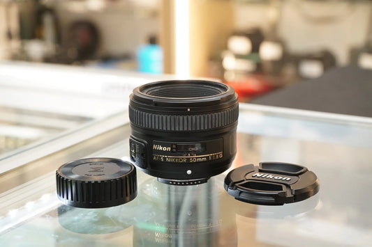Nikon 50F18G-78452 AF-S NIKKOR 50mm f/1.8 G Autofocus Lens (58), Used - AVC photo video store