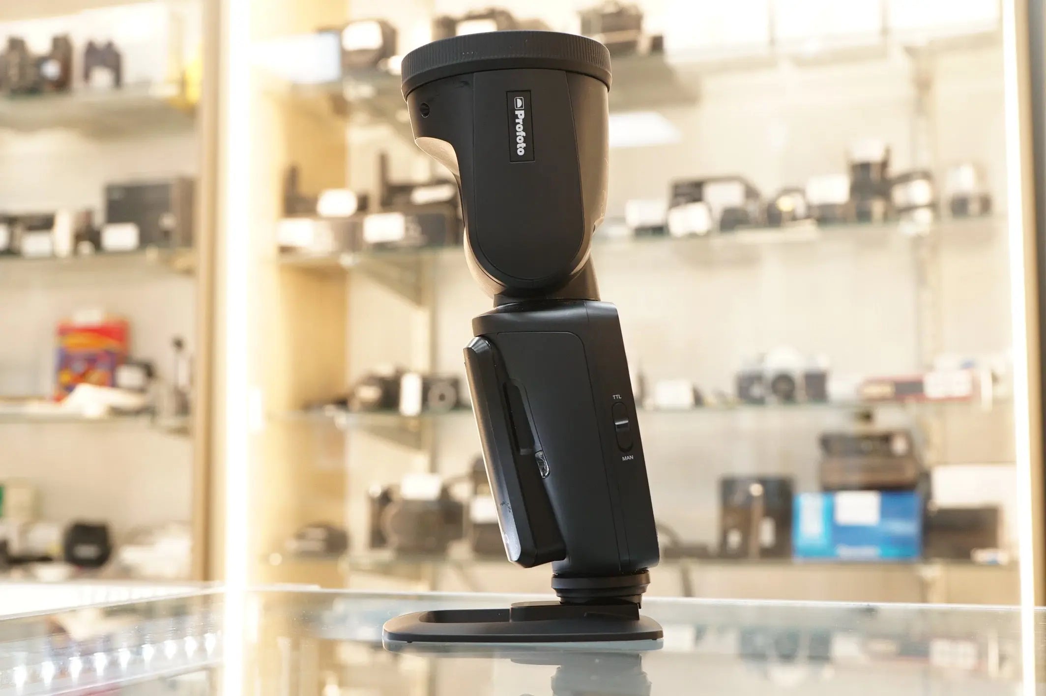 Profoto A10AIR-C-634A2 A10 AirTTL-C Studio Light for Sony {Bounce, Swivel, Zoom} 901230, Used - AVC photo video store