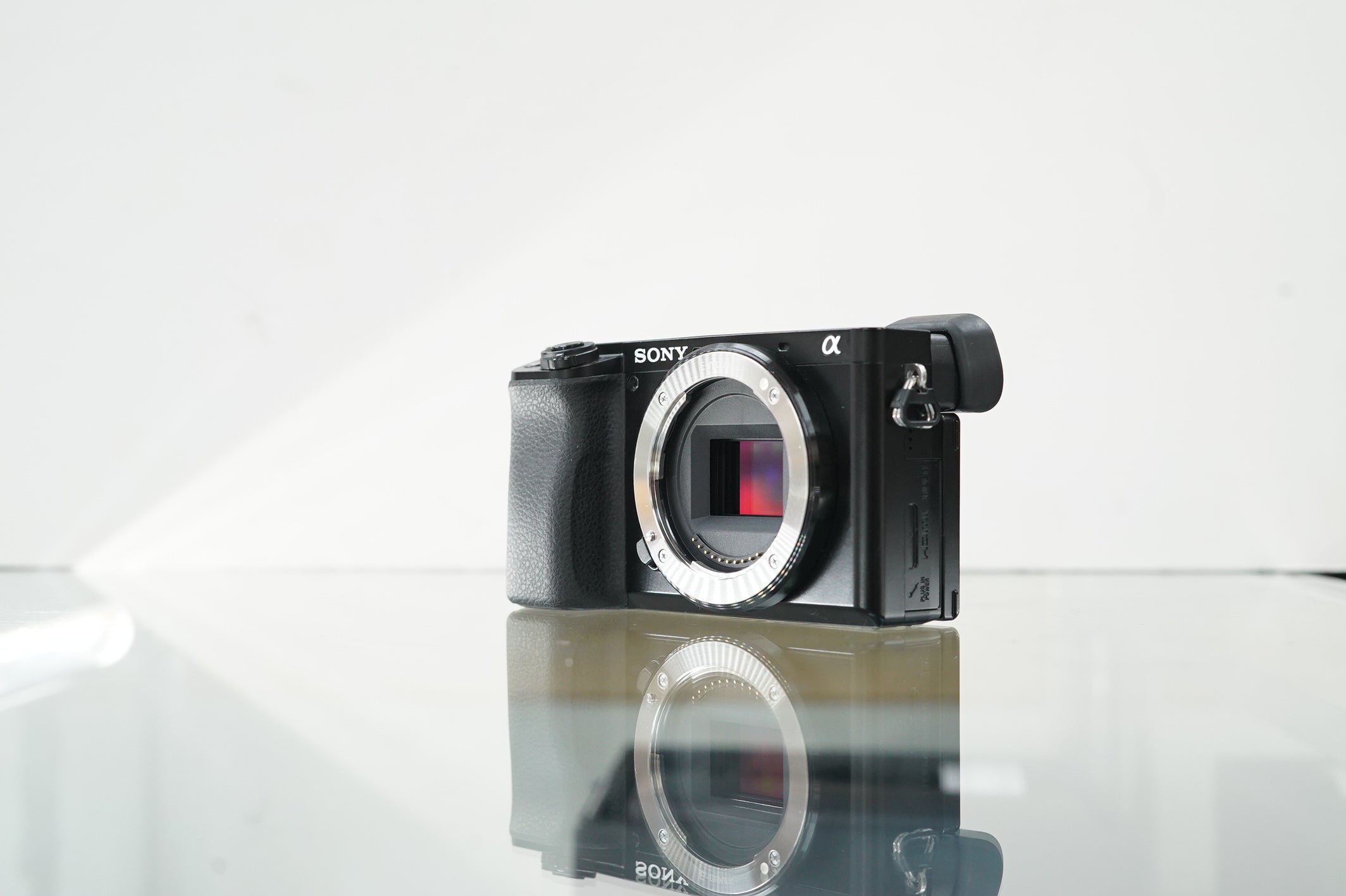 Sony a6100 Mirrorless Camera w/E 16-50mm 3.5-5.6 OSS Lens #6455613 Used