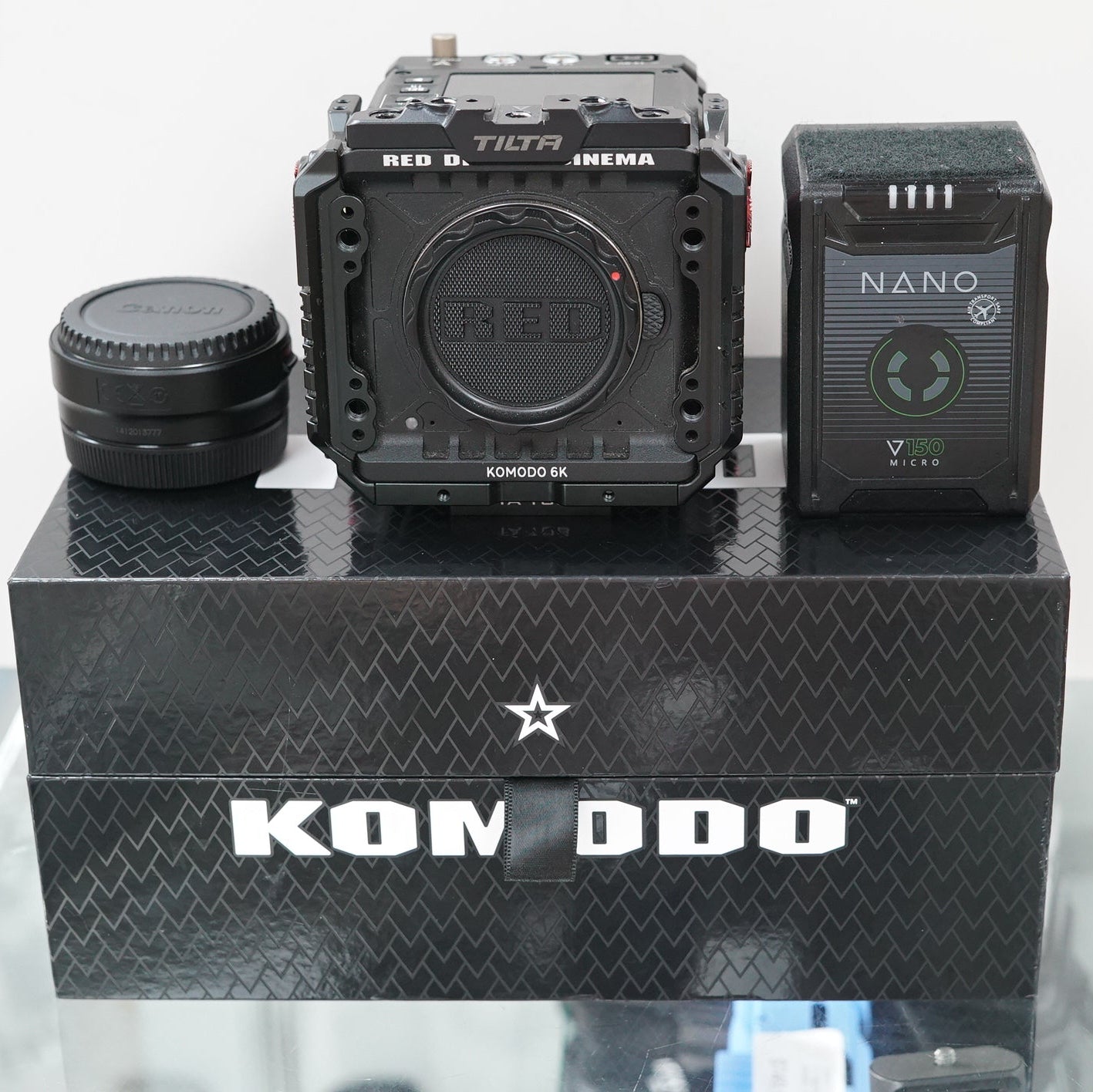 RED DIGITAL CINEMA KOMODO 6K Digital Cinema Camera (Canon RF, Black) #23188, Used