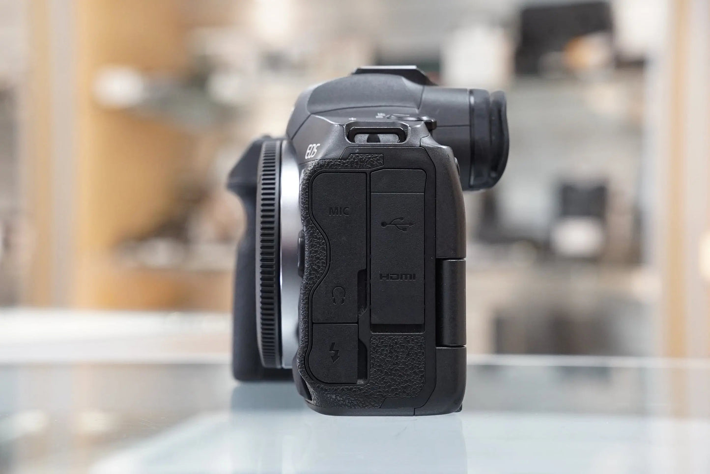 Canon EOS R5 Mirrorless Camera w/BG-R10 Battery Grip #04990, Used