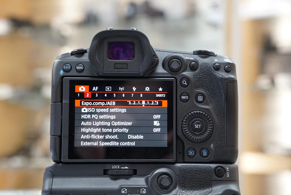 Canon EOS R5 Mirrorless Camera w/BG-R10 Battery Grip #04990, Used