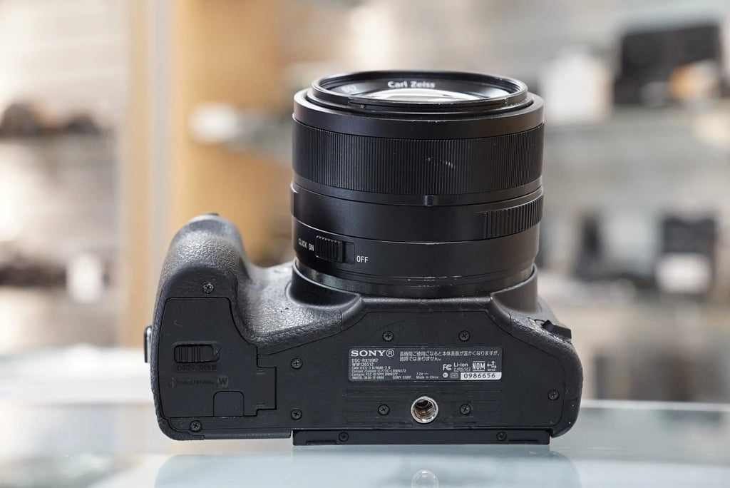 Sony RX10 II Digital Camera #0986656, Used