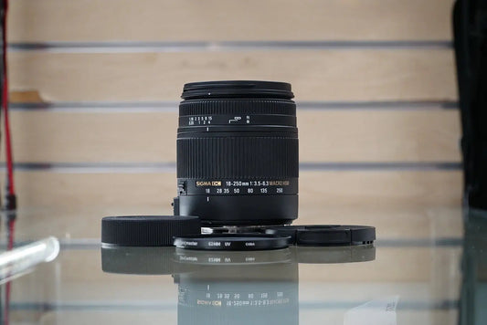 Sigma 18-250mm 3.5-6.3 Macro DC Macro OS HSM Lens (Nikon F) #15400, Used
