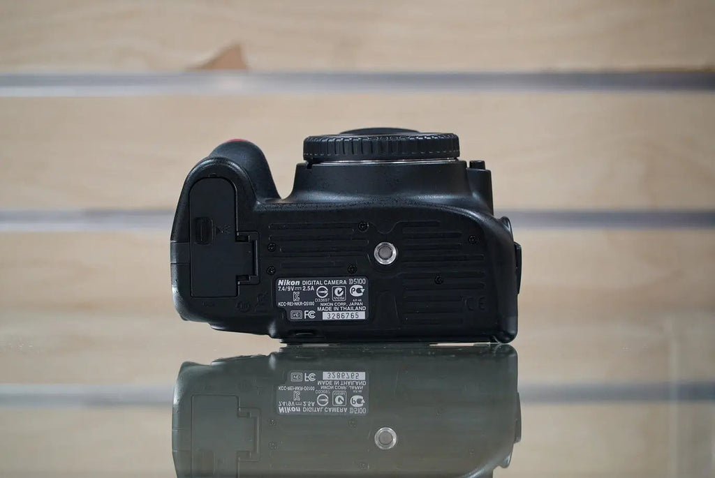 NIKON D5100 DSLR Camera #86765, For Parts