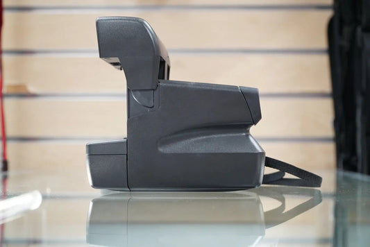 Polaroid 600 Close Up Instant Film Camera #9NCDA, Used