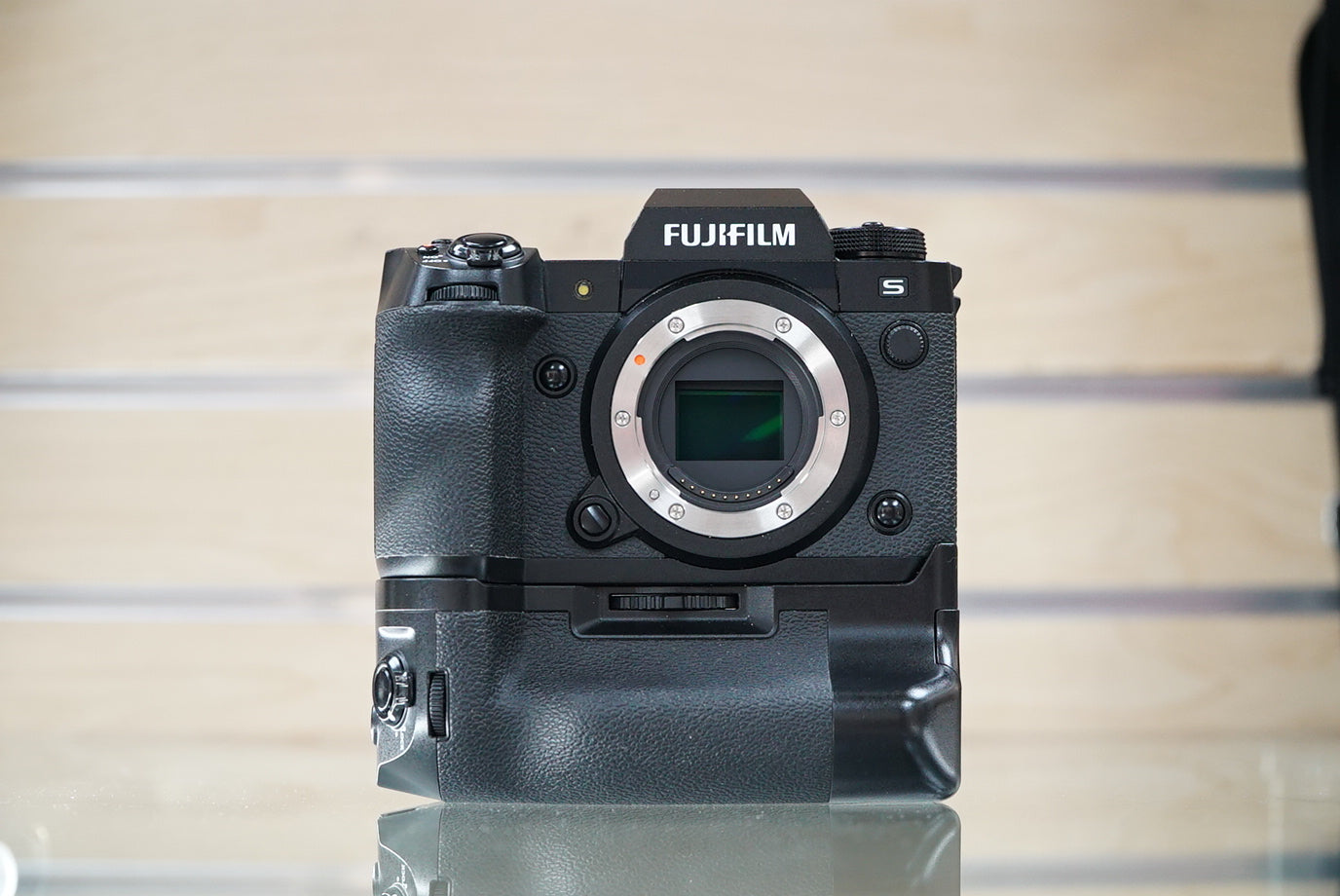 FUJIFILM X-H2S Mirrorless Camera w/ FUJIFILM VG-XH Vertical Battery Grip #00898, Used