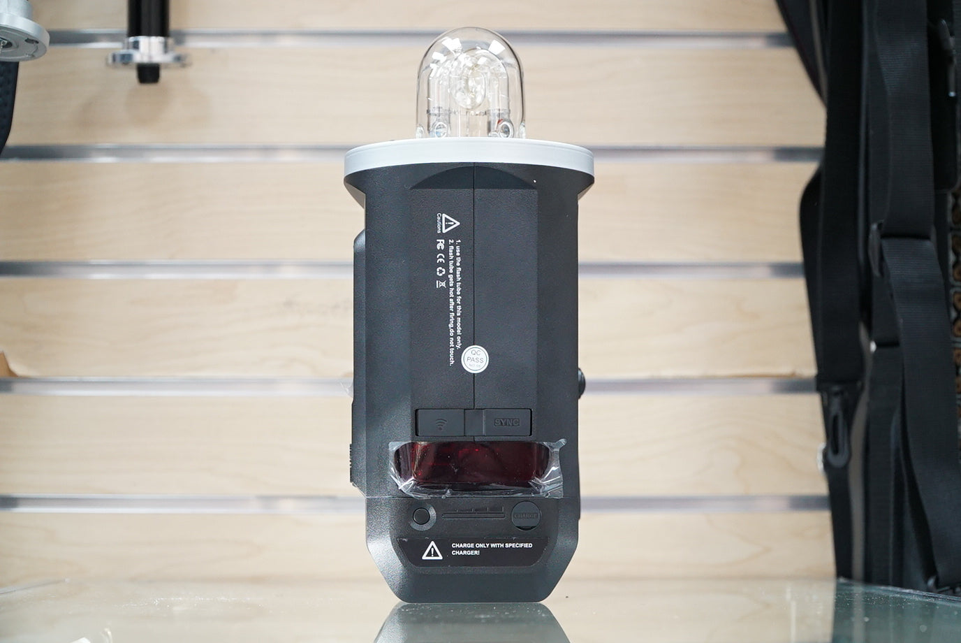 Flashpoint XPLOR 600 R2 Manual All-In-One Outdoor Flash #6D26K, Used