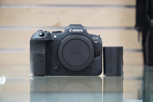 Canon EOS R6 Mirrorless Camera Body #03946, Used