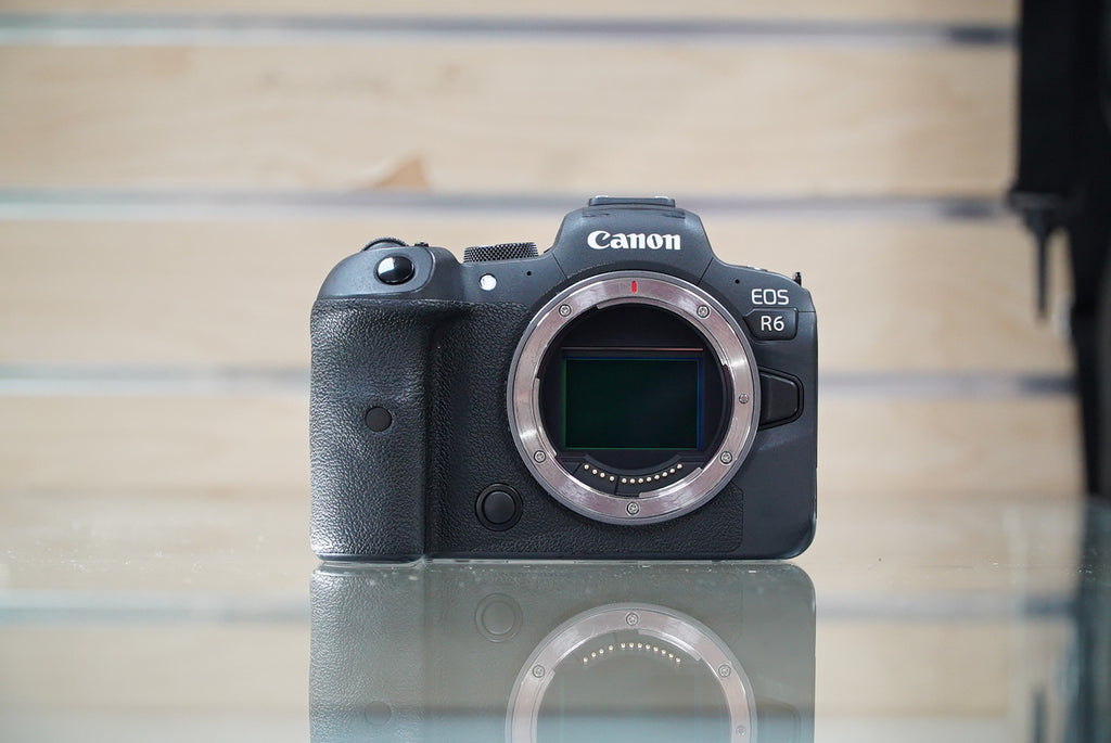 Canon EOS R6 Mirrorless Camera Body #03946, Used