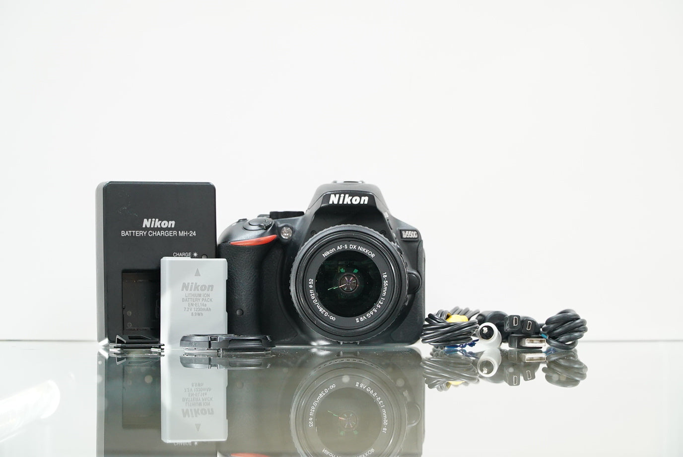 Nikon D5500 DSLR Camera W/AF-S Nikkor 18-55mm f/3.5-5.6G II VR Lens #03734, Used