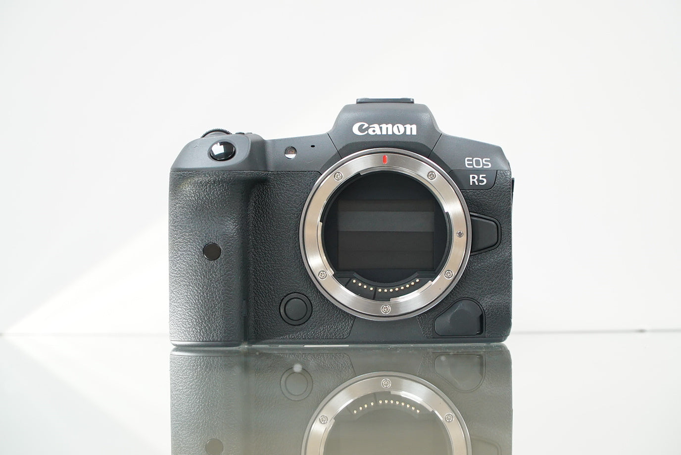Canon EOS R5 Mirrorless Camera #00338, Used