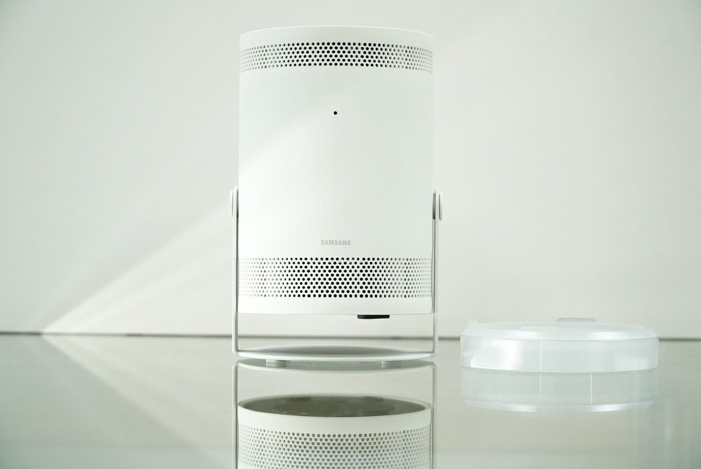 Samsung The Freestyle 550-Lumen Full HD Smart Projector SP-LSP3 #32942, Used
