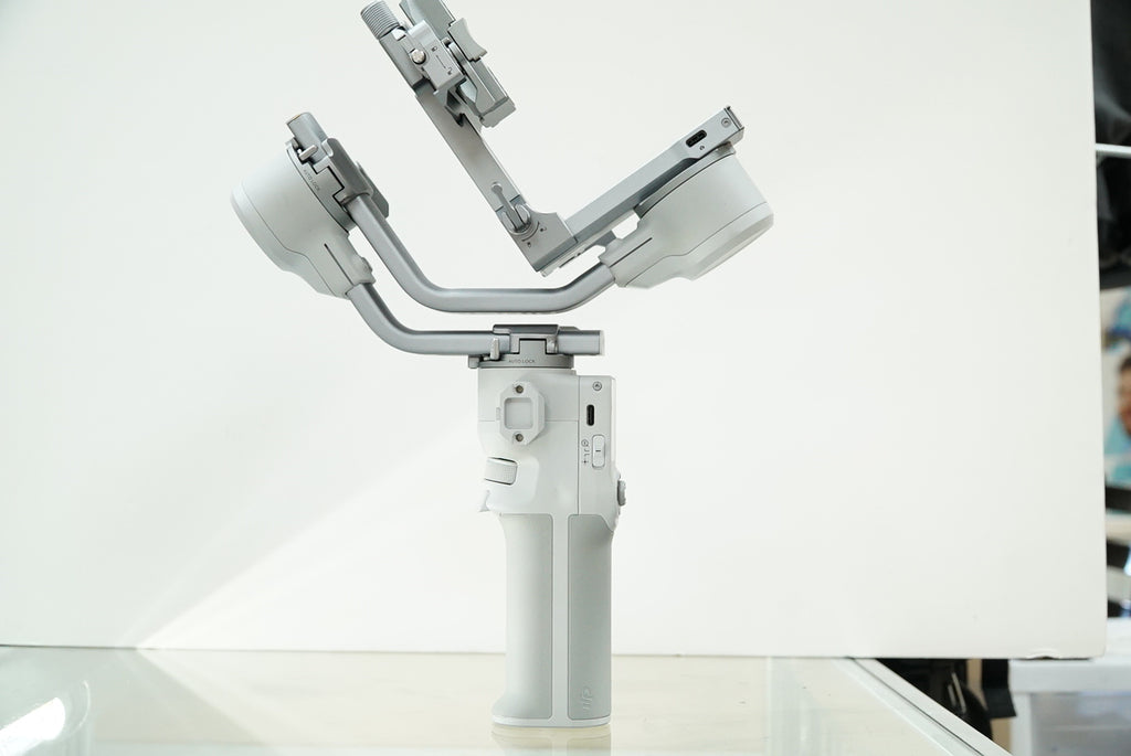DJI RS 4 Mini Handheld Gimbal Stabilizer #3FFYT, Used