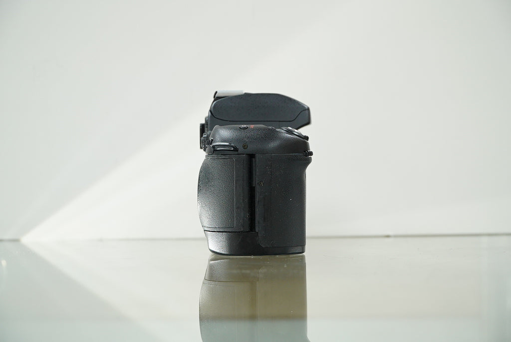 Nikon N80 35mm Film SLR Camera W/Battery Grip #04176, Used