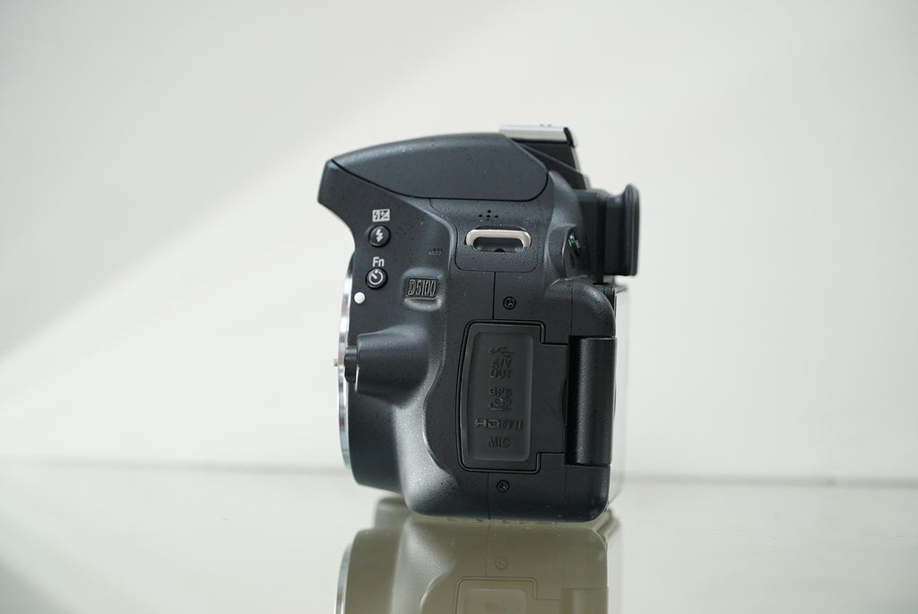 Nikon D5100 Digital SLR Camera Dual Lens Kit #52263, Used