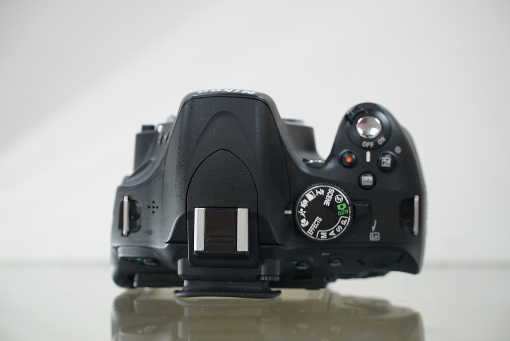 Nikon D5100 Digital SLR Camera Dual Lens Kit #52263, Used