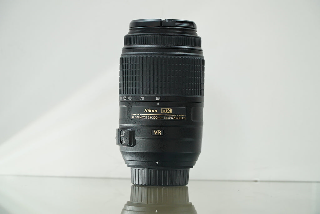 Nikon D5100 Digital SLR Camera Dual Lens Kit #52263, Used