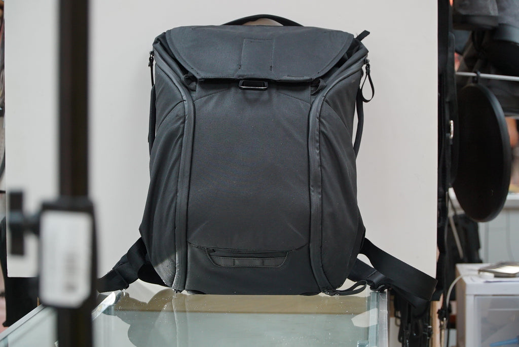 Peak Design Everyday Backpack (Black, 20L), Used