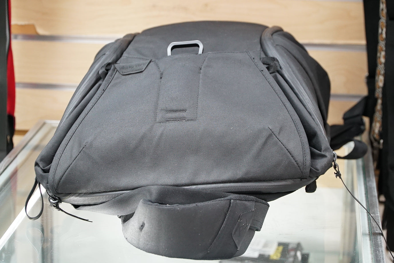 Peak Design Everyday Backpack (Black, 20L), Used