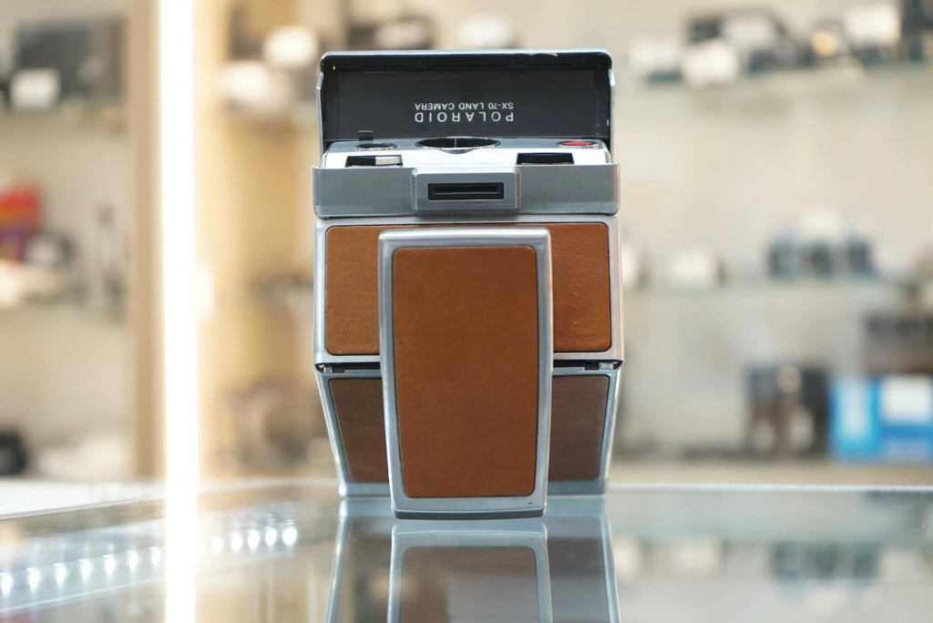 POLAROID SX70-BR0WN SX-70 Film (Land) Camera, Used - AVC photo video store