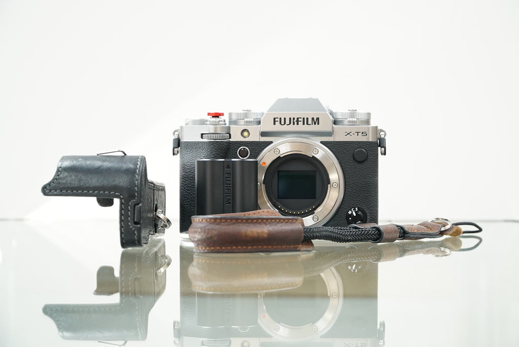 FUJIFILM X-T5 Mirrorless Camera (Silver) #18317, Used