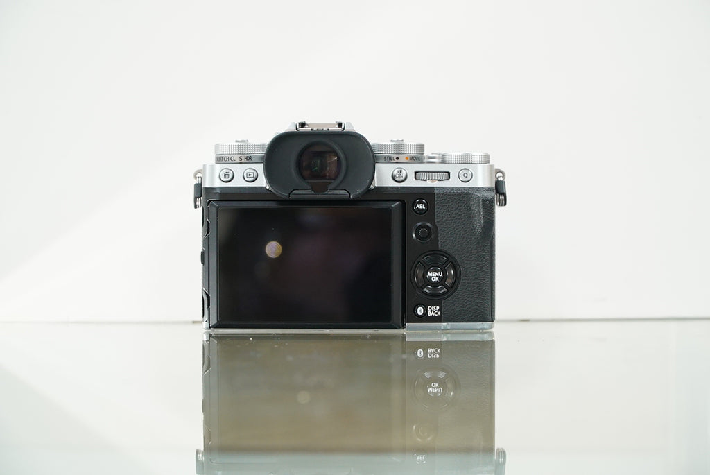 FUJIFILM X-T5 Mirrorless Camera (Silver) #07019, Used