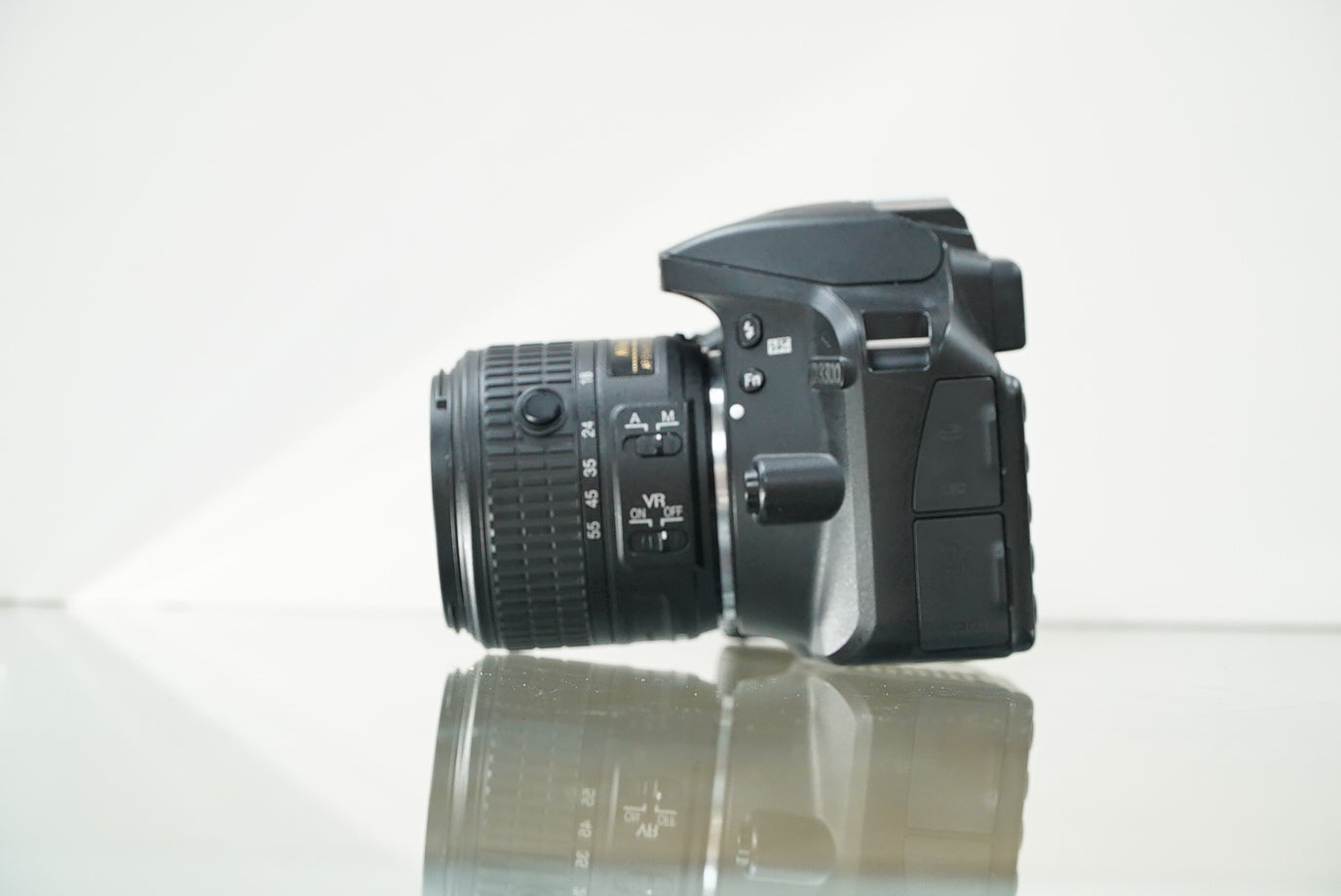 Nikon D3300 DSLR Camera with 18-55mm Lens (Black), 83415, Used