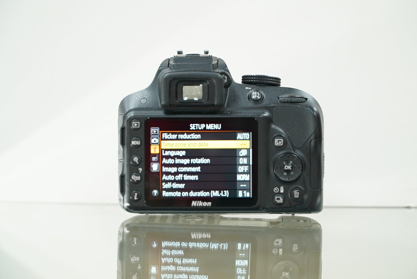 Nikon D3300 DSLR Camera with 18-55mm Lens (Black), 83415, Used