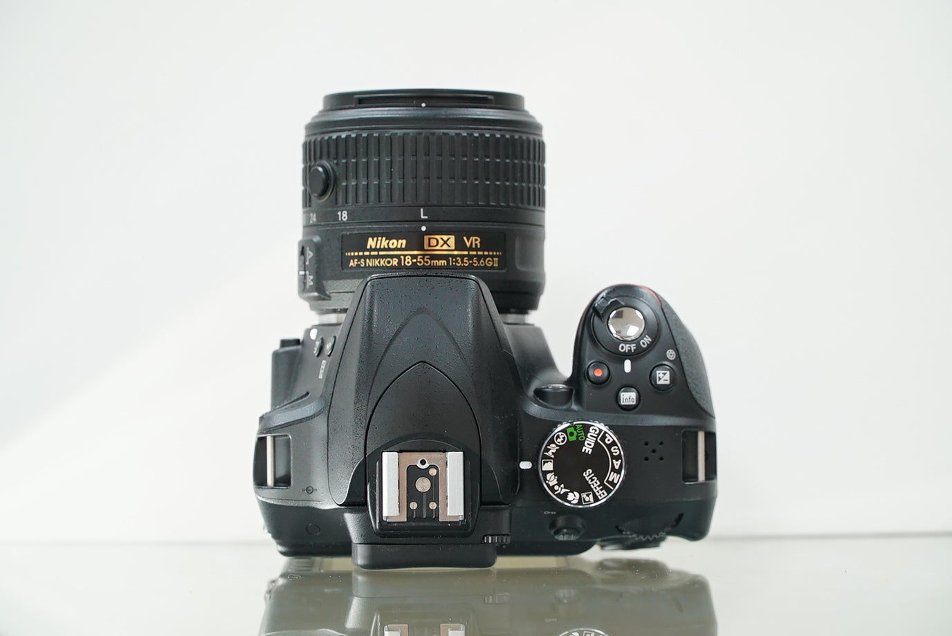 Nikon D3300 DSLR Camera with 18-55mm Lens (Black), 83415, Used