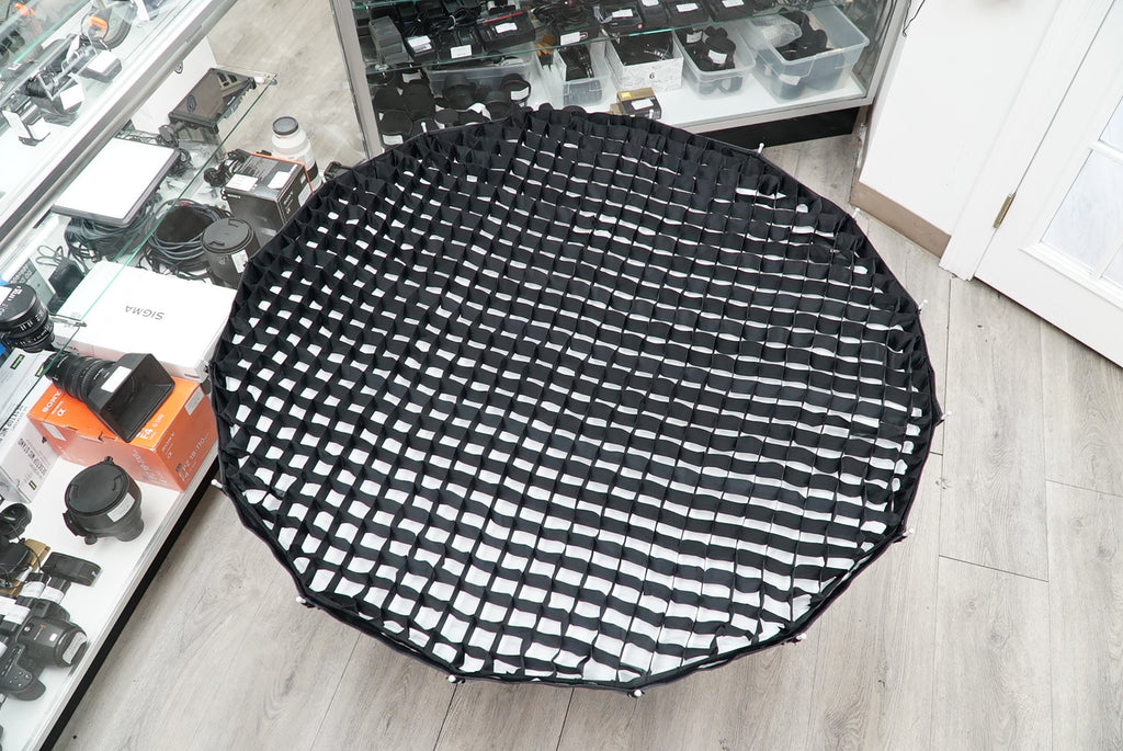 Neewer Parabolic Softbox (47.2"), Used