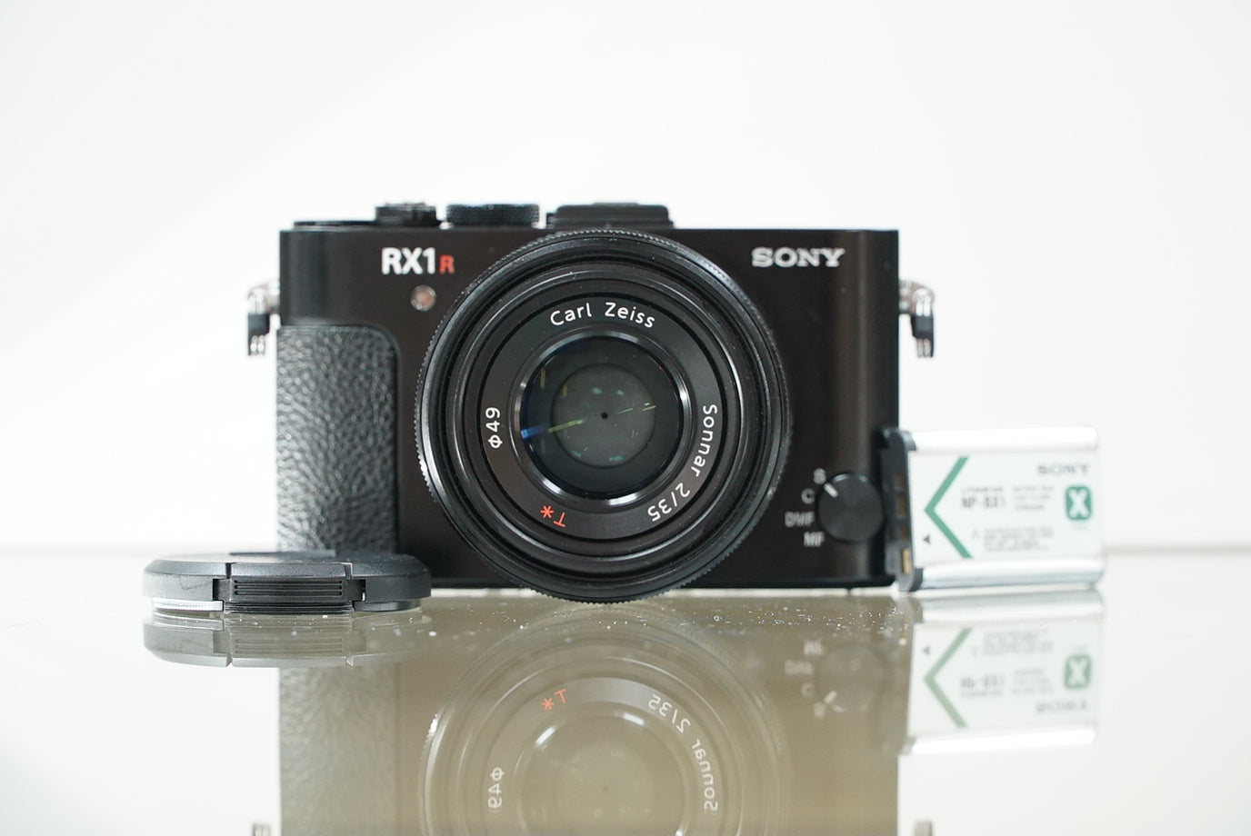 Sony Cybershot DSC-RX1R II Digital Camera #9670892, Used