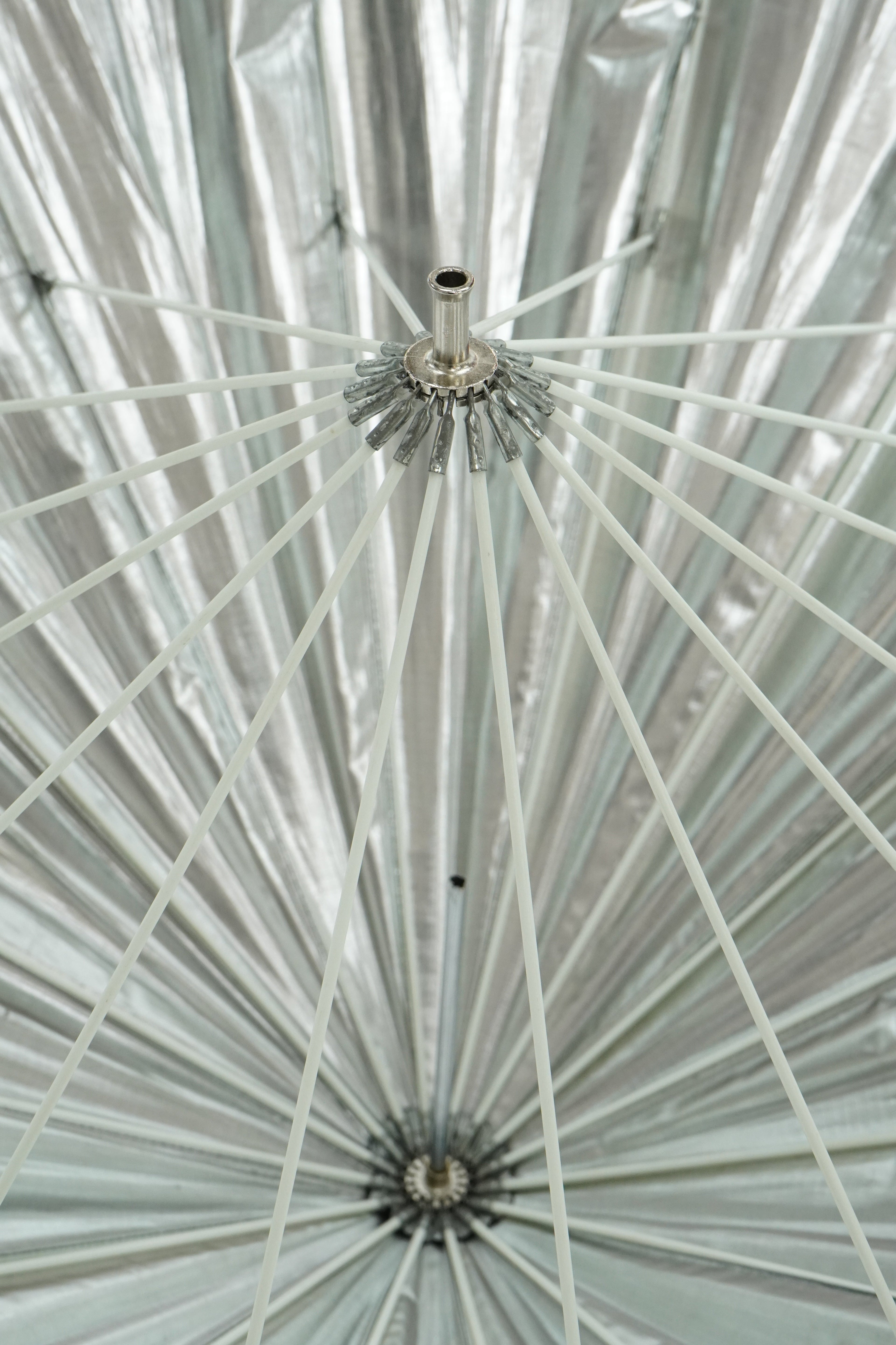 Profoto 100981 Umbrella Deep Silver XL (165cm/65''), Used (FOR PARTS)