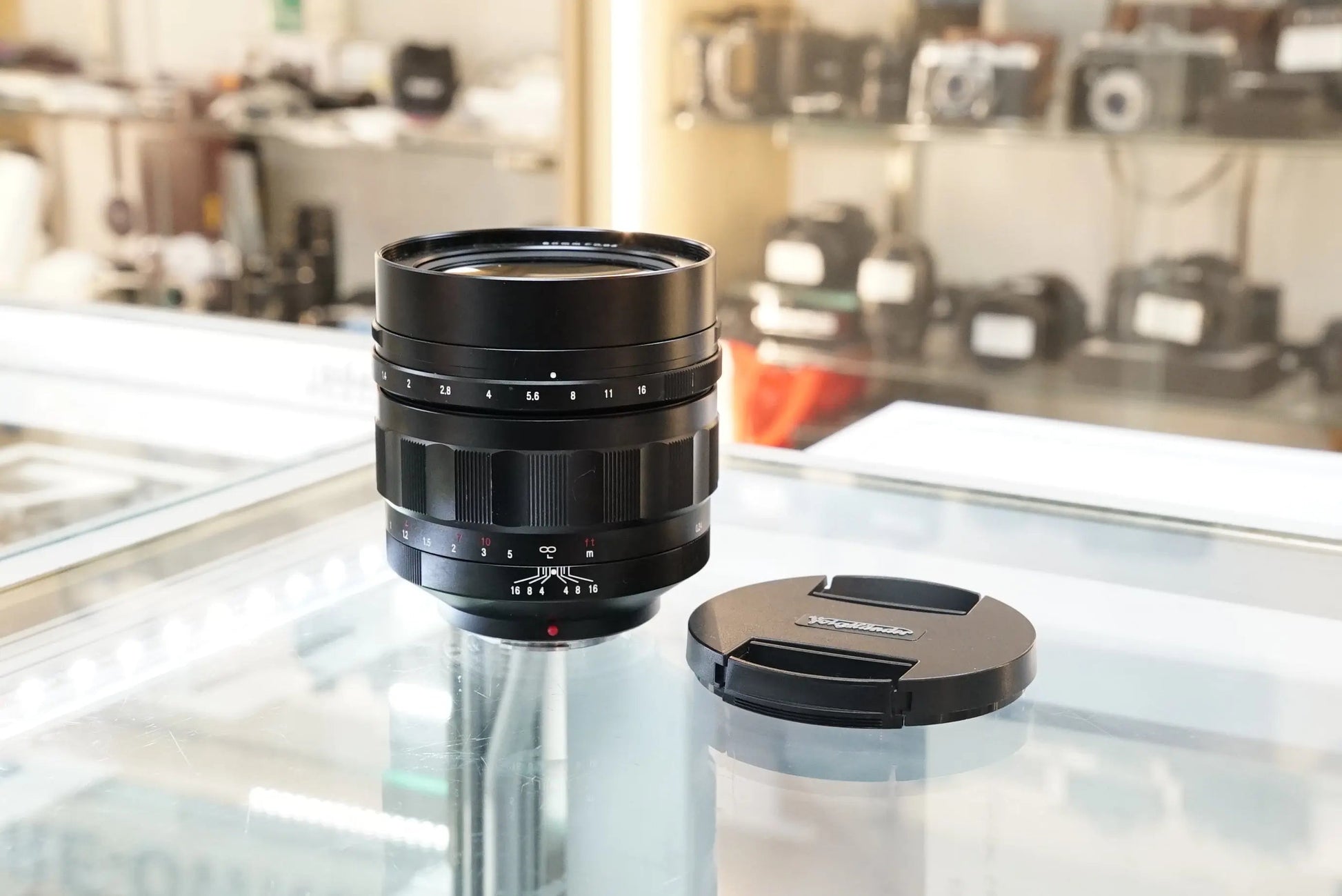 VOIGTLANDER 60MMF2-20117 Nokton 60mm f/0.95 Lens for Micro Four Thirds, Used - AVC photo video store