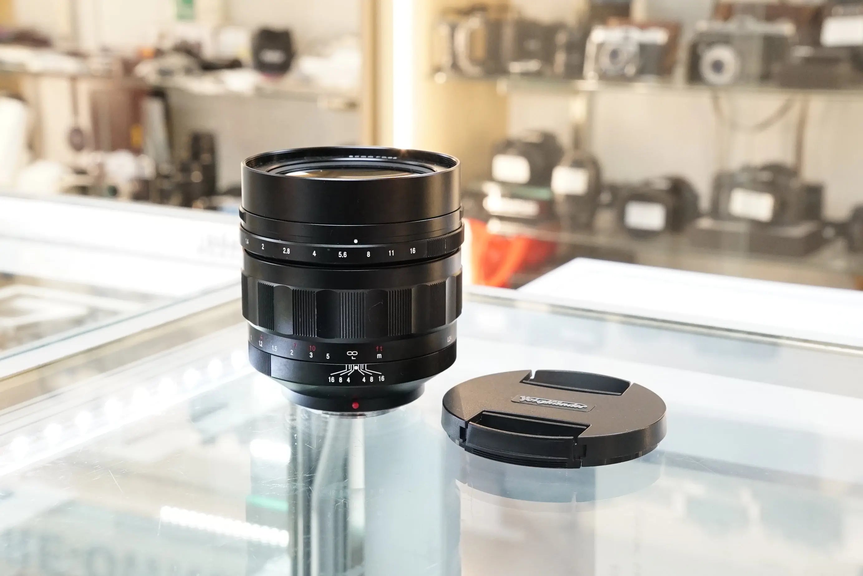 VOIGTLANDER 60MMF2-20117 Nokton 60mm f/0.95 Lens for Micro Four Thirds, Used - AVC photo video store