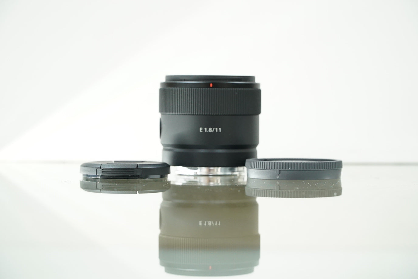 Sony E 11mm f/1.8 Lens #1850744, Used