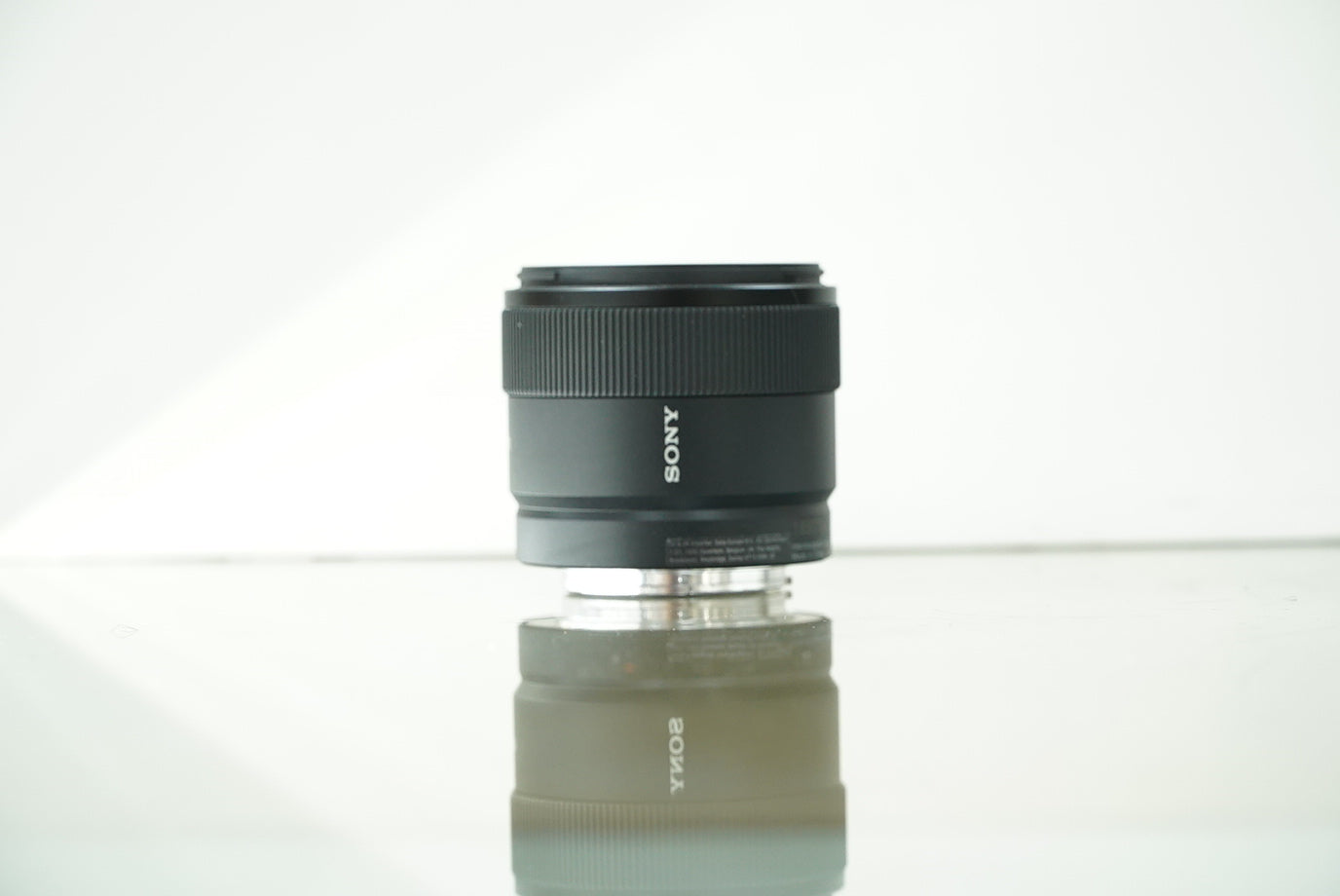 Sony E 11mm f/1.8 Lens #1850744, Used